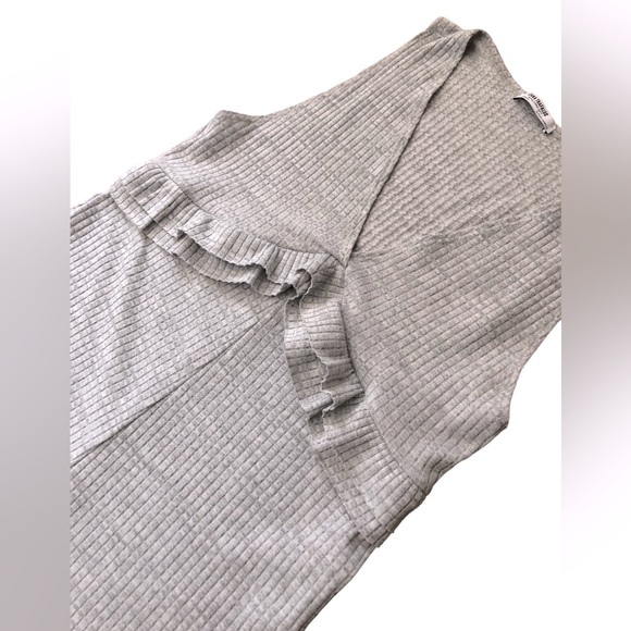 ZARA Trafaluc Grey Ribbed Ruffle Jumpsuit - Picture 4 of 9